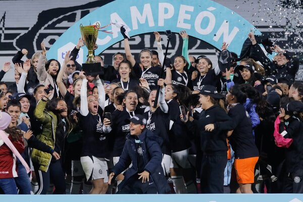 Olimpia extiende su reinado en el fútbol femenino | 1000 Noticias