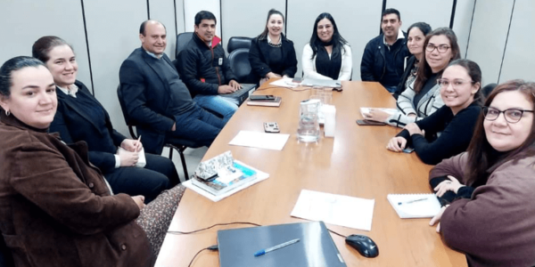 DESTRABAN Y ACUERDAN CONTINUIDAD DE OBRAS EN HISTÓRICA ESCUELA DE SAN COSME