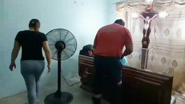 La mujer que revivió en su velorio, ahora sí omanoité