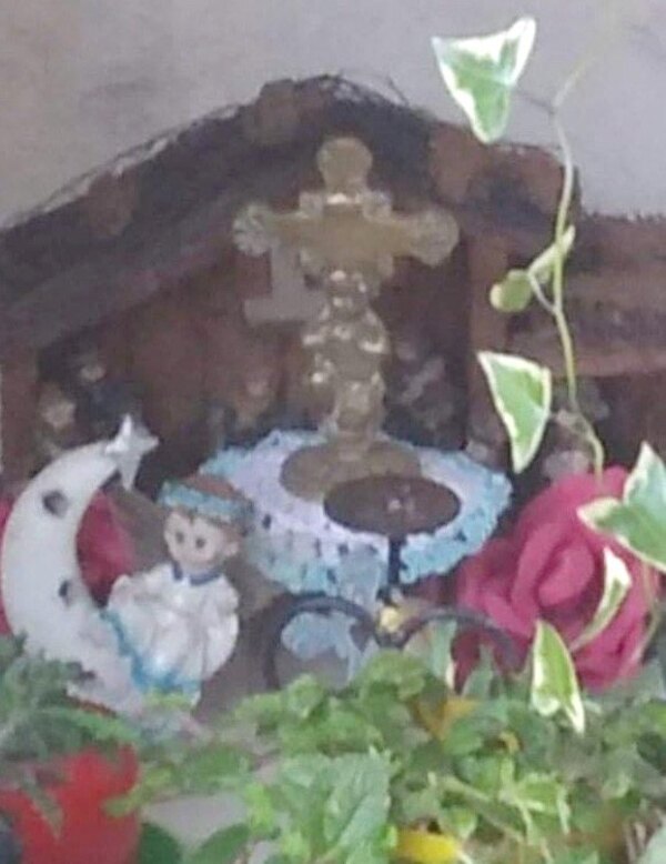 ¿Qué hacen con las cosas robadas de un cementerio?