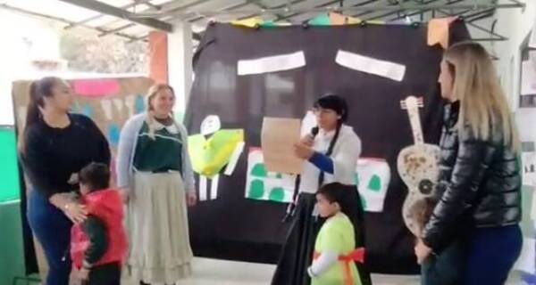¡Aro, aro, aro! Profe se fue todito con su recitado de Pericón