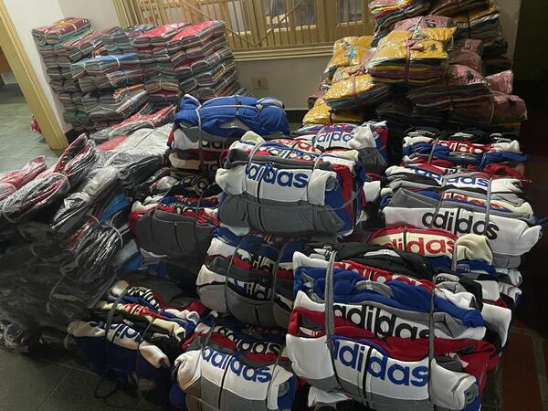 Diario HOY | Por sospecha de contrabando, incautan prendas ingresadas desde Bolivia