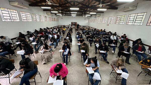 Se realizó el examen del proceso selectivo de RR.HH. de ITAIPU con alta participación de postulantes | Economía y Finanzas | 5Días
