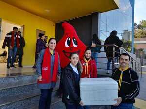 Jóvenes estudiantes se suman a la campaña de donación de sangre en Encarnación
