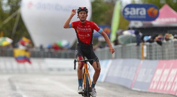 Fallece el ciclista Gino Mäder tras grave caída en Suiza