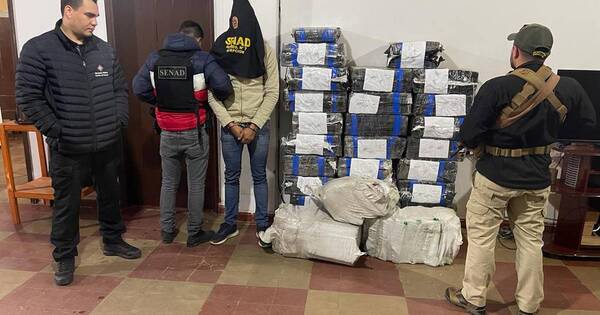 La Nación / Concepción: detienen a dos hombres con más de 600 kilos de marihuana
