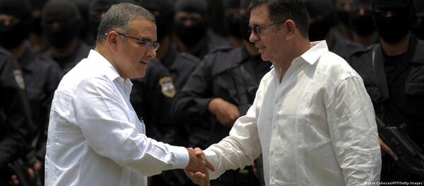 Fiscalía de El Salvador acusa a Munguía Payés de lavado