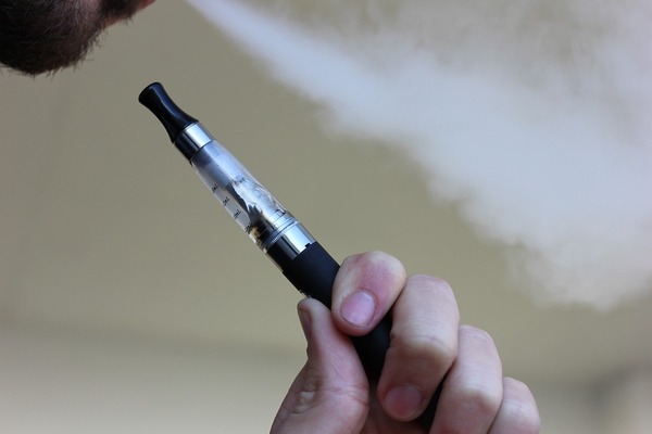Diario HOY | Preocupa uso indiscriminado de vapeadores en jóvenes y adolescentes