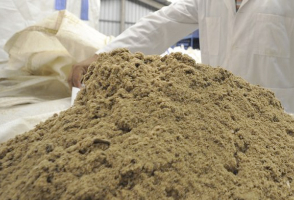 Ecuador abrió mercado a la harina de ave producida en Brasil