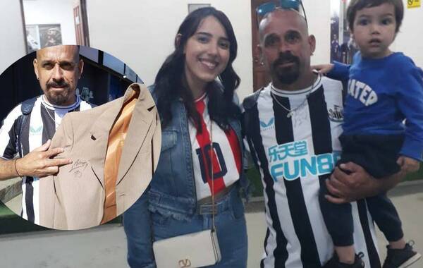 Amigo de Almirón llevó al estadio el saco del que todos hablan