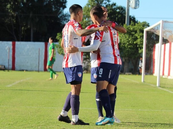 Tres victorias en la jornada dominical de la Primera B - APF