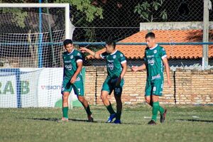 Primera B: El “Aviador” despluma al “Águila” - Fútbol de Ascenso de Paraguay - ABC Color