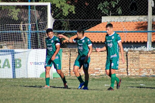 Primera B: El “Aviador” despluma al “Águila” - Fútbol de Ascenso de Paraguay - ABC Color