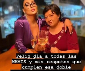 Dedicatoria de Jaz Mernes por el día del padre: ¡Foto con su mamá!