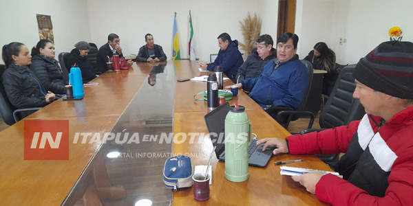 INTENDENTE DE NUEVA ALBORADA SE REUNIÓN CON MIEMBROS DEL CONSEJO DE EDUCACIÓN - Itapúa Noticias