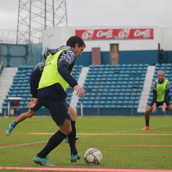 El 2 recibe al 3 por la jornada 13 de Intermedia - Oasis FM 94.3