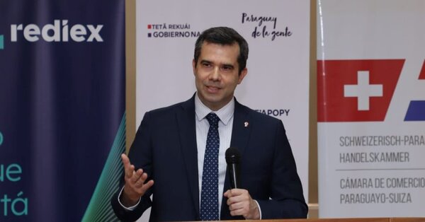 Presidente del BCP sancionó a una entidad que él dirigía y se autoexcluyó de la sanción