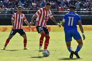 Juan Cáceres: “Agradecido por la oportunidad de defender los colores de este hermoso país”  - Selección Paraguaya - ABC Color