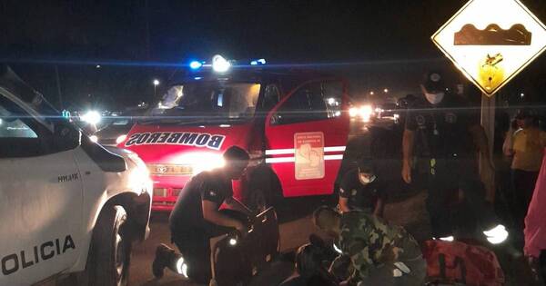 La Nación / Peatón falleció tras ser arrollado por dos autos en Villa Hayes