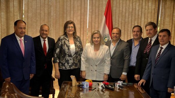 Disidentes se plantan al cartismo y oposición podría definir en Senado