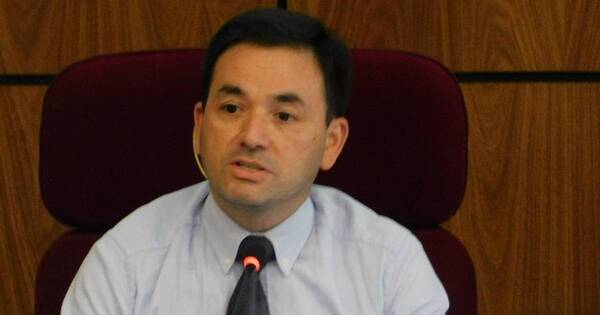 La Nación / Mbururu podría justificar su ausencia y luego ser convocado para el juramento