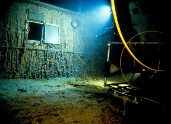 Desaparece submarino usado para llevar turistas a ver restos del Titanic