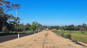 Las obras del asfaltado en el tramo Puerto Campichuelo – RutaPY06 cuenta con un avance del 60%