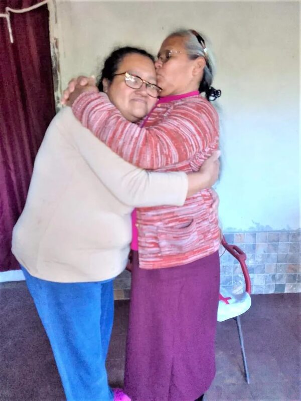 Carapeguá: emotivo reencuentro entre madre e hija después de 44 años - Nacionales - ABC Color