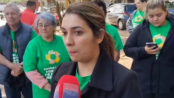Permisionarios piden la destitución del director del Mercado de Abasto