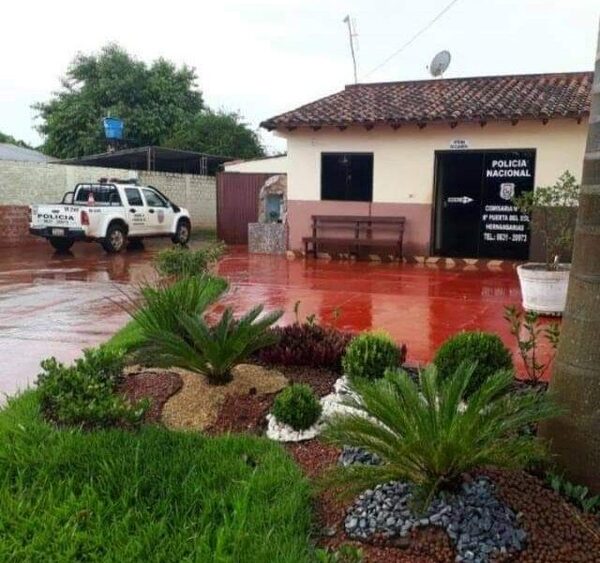 Adolescente de 14 años escapó de su casa y estaría con su novio en Foz
