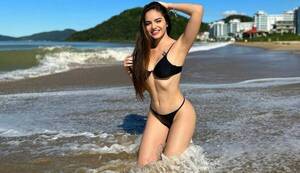[GALERÍA] ¡Mamau! El destape de la doctora Miss