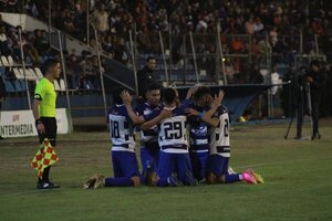 2 de Mayo vuelve a ganar de local y se aferra a la cima de la Intermedia - Radio Imperio