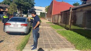 Diario HOY | Vecino “rompe autos” es denunciado por violencia doméstica