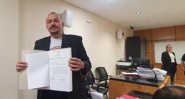 Mbururú podrá justificar ausencia en el acto de juramento, dicen en el Senado - Política - ABC Color