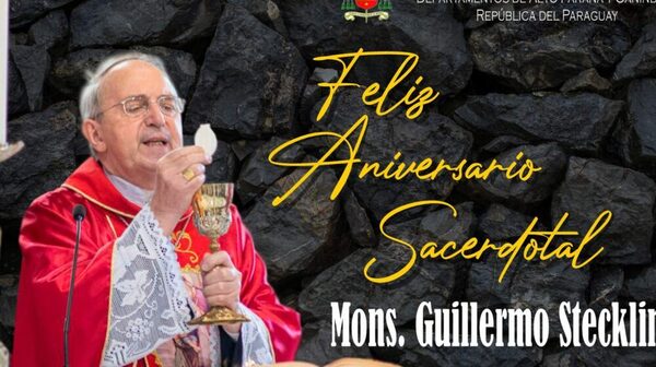 Monseñor Steckling cumple 49 años de ordenación sacerdotal