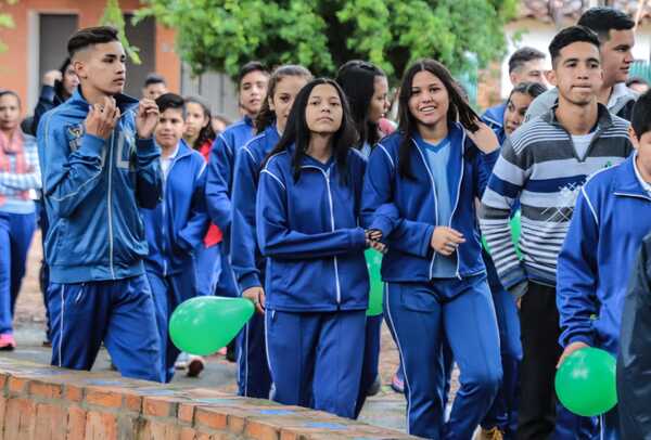 BCP convoca a estudiantes a participar de concurso sobre economía - .::Agencia IP::.