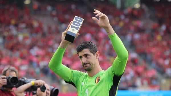 Thibaut Courtois asegura que dejó la selección por molestias