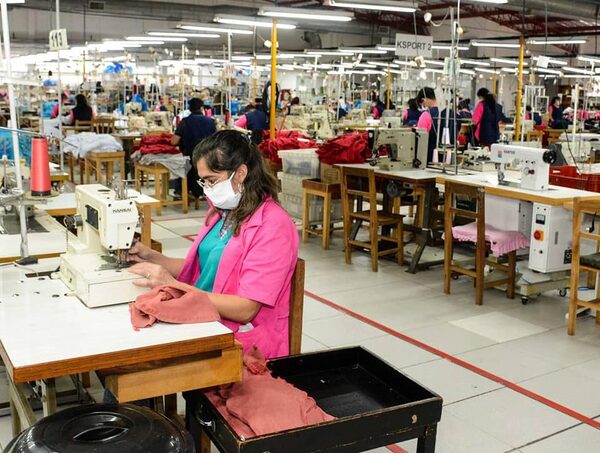 Viceministro de Industria afirma que no existe triangulación de textiles en Paraguay · Radio Monumental 1080 AM
