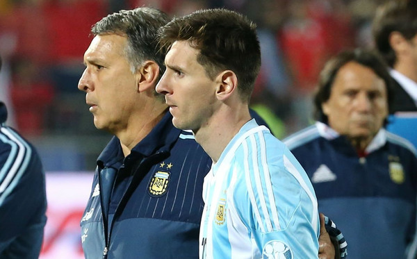 Como en FC Barcelona y la selección Argentina, el “Tata” dirigiría por tercera vez a Messi | 1000 Noticias