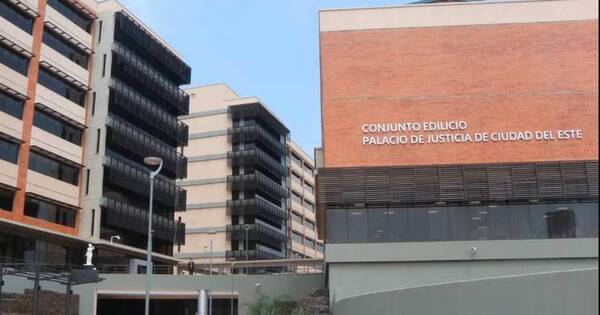 La Nación / Sentencia de 15 años para guardia que abusó de menor