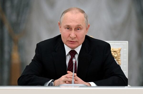 Putin ordenó destruir todas las vacunas contra el covid19 en Rusia