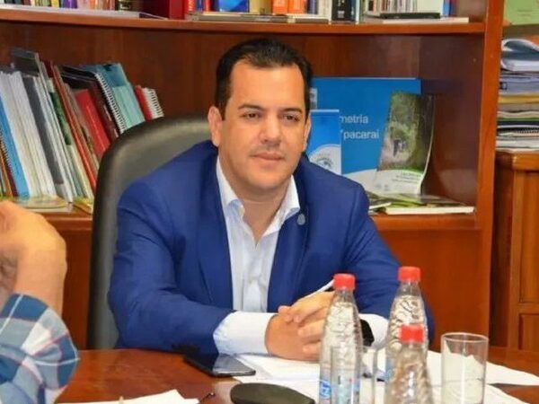 Fiscalía acusa a Rodolfo Friedmann por caso merienda escolar · Radio Monumental 1080 AM