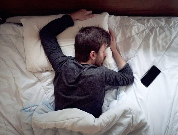 Médico recomienda siesta no mayor de 30 minutos y no posponer el despertador · Radio Monumental 1080 AM