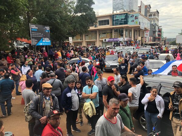 Diario HOY | Caos fronterizo: largas filas para cruzar a Posadas desde Encarnación