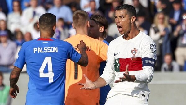 Cristiano celebra con gol un nuevo récord