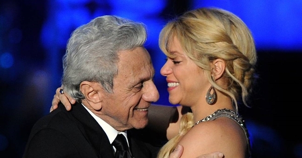 ¡Muy delicado! Shakira muy preocupada por la salud de su papá