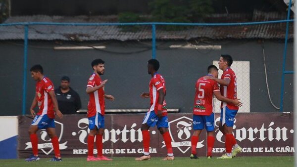 Colegiales se instala en la fase 3 de la Copa Paraguay