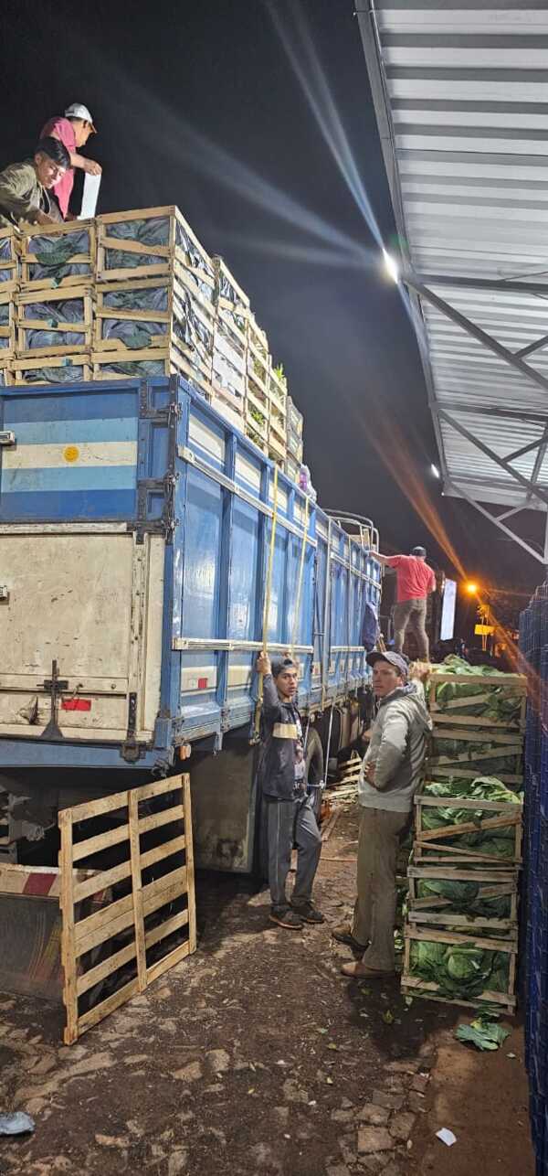 Imputan a conductores de tractocamiones por contrabando de productos frutihortícolas