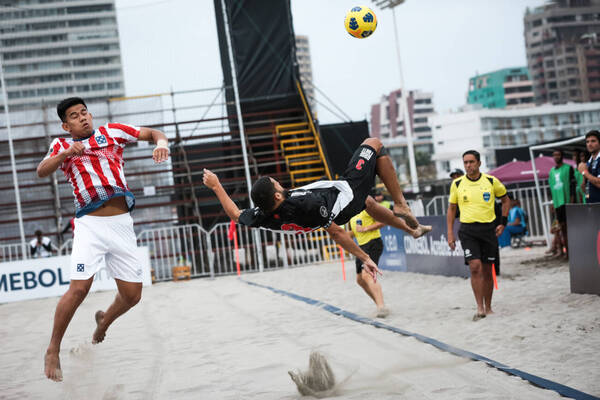 [VIDEO] Copa Libertadores de Fútbol Playa: Batacazo del representante paraguayo