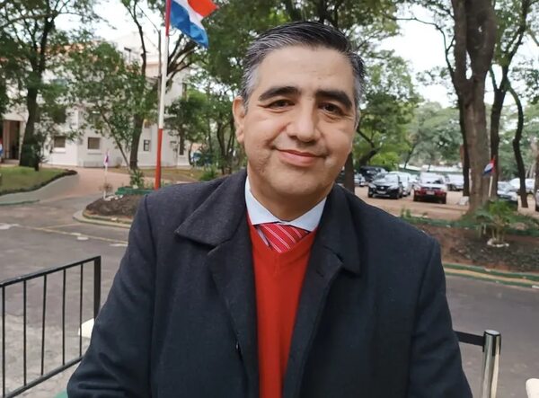 Gerardo Soria es expulsado del Partido Colorado por criticar a Cartes - Política - ABC Color
